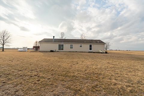 Tiny photo for 26151 E 2500 North Road, Lexington, IL 61753 (MLS # 12555148)