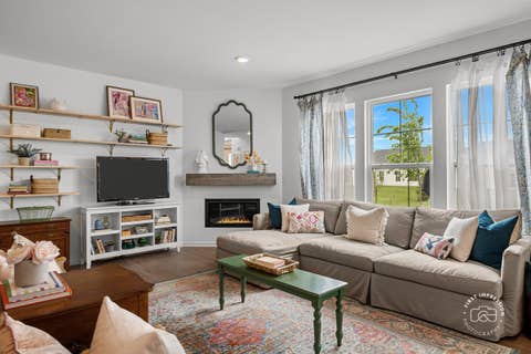 Tiny photo for 115 Piper Glen Avenue, Oswego, IL 60543 (MLS # 12648974)