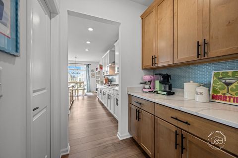 Tiny photo for 115 Piper Glen Avenue, Oswego, IL 60543 (MLS # 12648974)