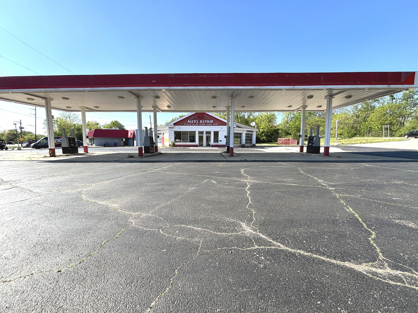 1205 S Northwest Highway