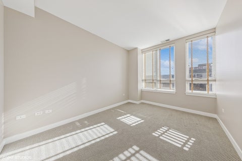 Tiny photo for 6000 N Cicero Avenue #515, Chicago, IL 60646 (MLS # 12721620)