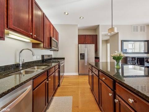 Tiny photo for 6000 N Cicero Avenue #515, Chicago, IL 60646 (MLS # 12721620)