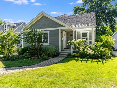 Photo of 4516 Stanley Avenue, Downers Grove, IL 60515 (MLS # 12720306)