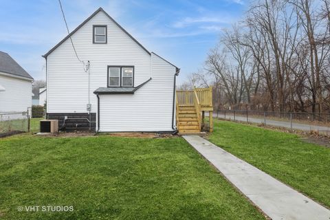 A home in Calumet Park