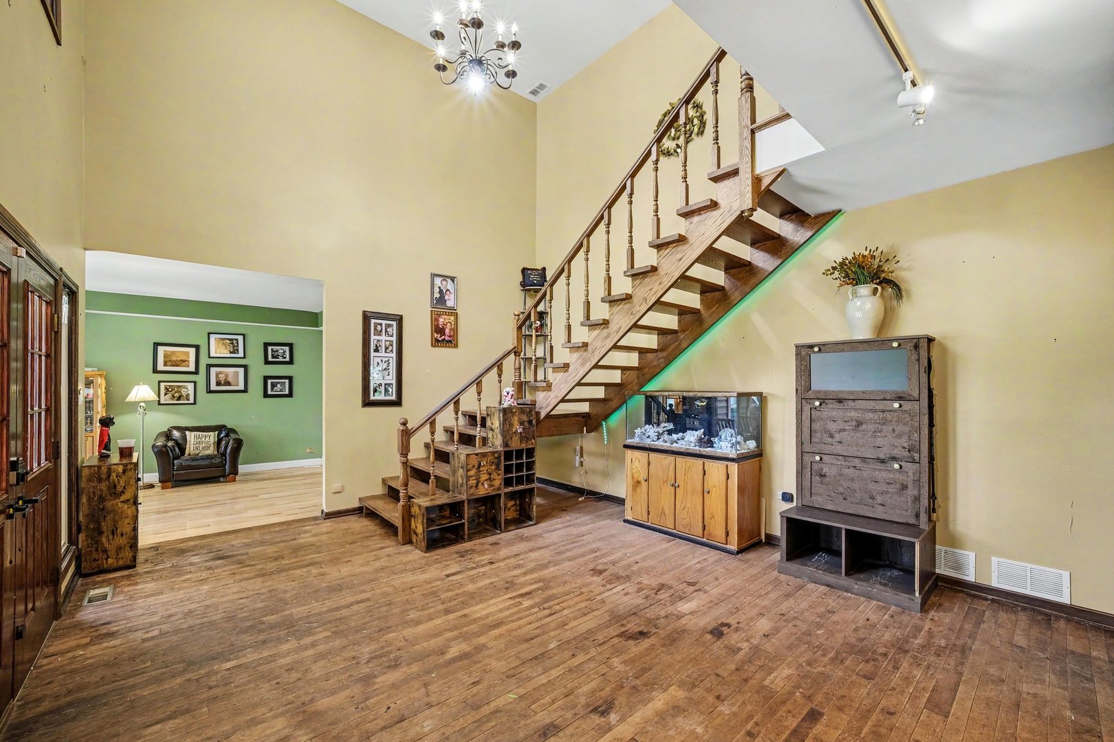 Properties 1 19629 Woodside Drive