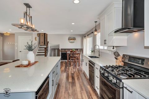 Tiny photo for 13760 W Sandstone Drive, Homer Glen, IL 60491 (MLS # 12600880)