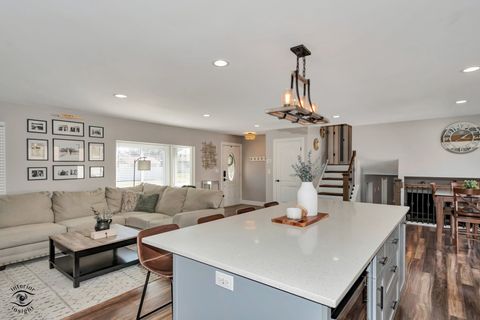 Tiny photo for 13760 W Sandstone Drive, Homer Glen, IL 60491 (MLS # 12600880)