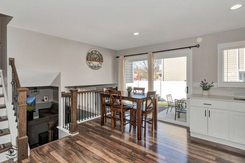 Tiny photo for 13760 W Sandstone Drive, Homer Glen, IL 60491 (MLS # 12600880)