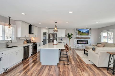 Tiny photo for 13760 W Sandstone Drive, Homer Glen, IL 60491 (MLS # 12600880)