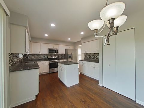 Tiny photo for 2004 Chestnut Grove Drive, Plainfield, IL 60586 (MLS # 12480178)