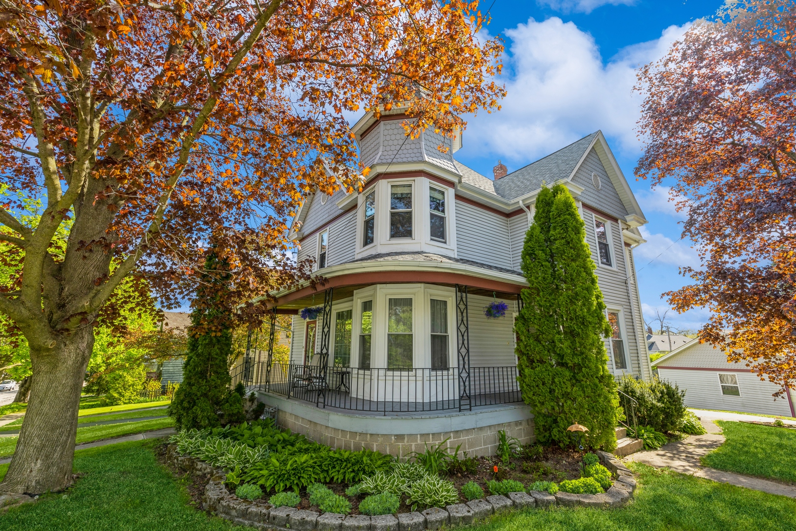 431 Vine Street