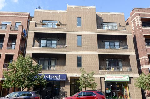 Photo of 1442 W Belmont Avenue #2E, Chicago, IL 60657 (MLS # 12499635)
