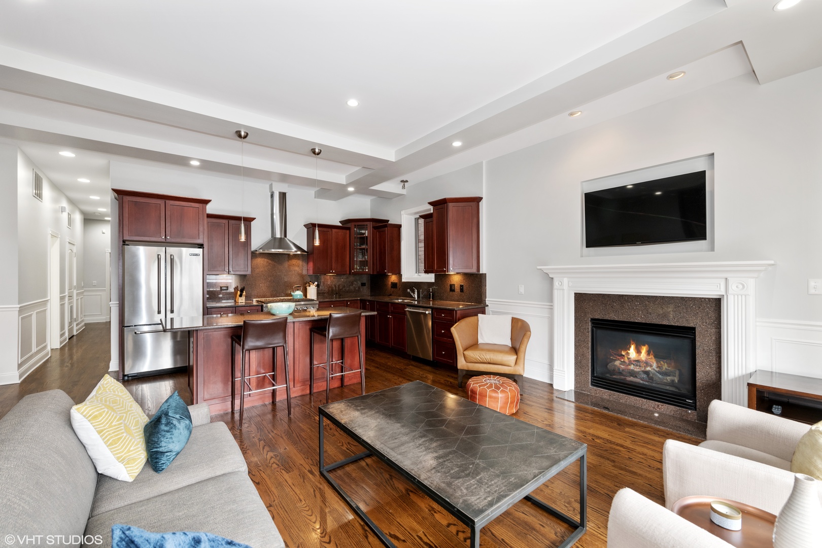 1442 W Belmont Avenue 2E