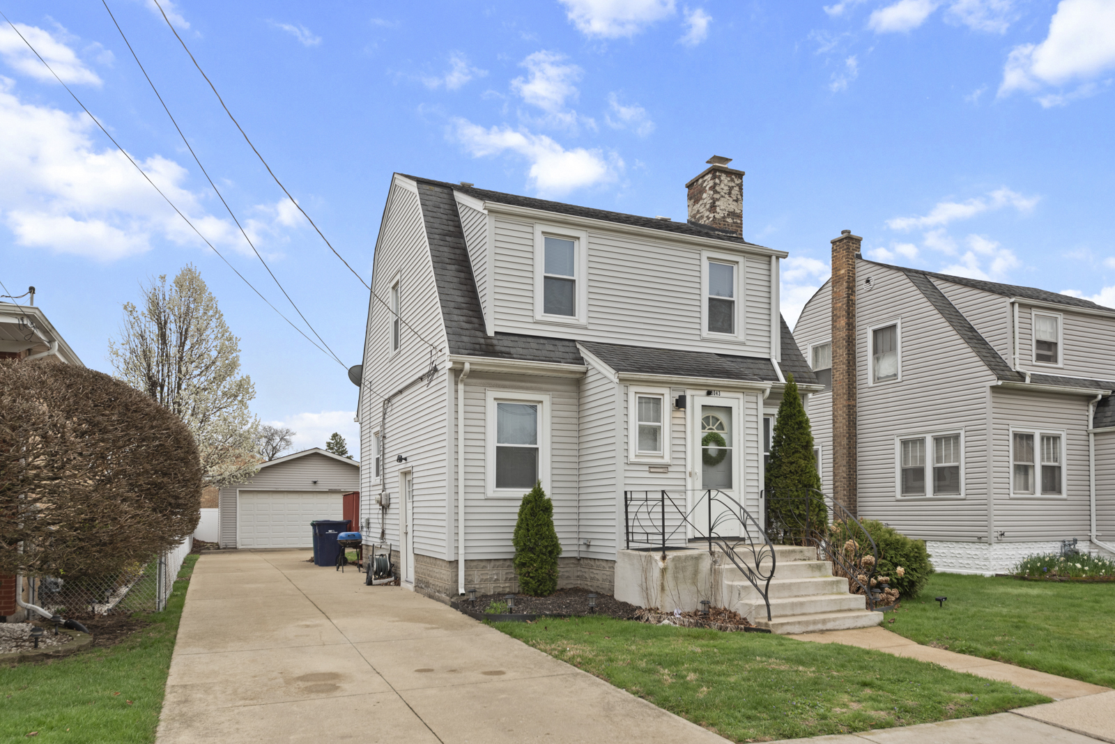 3043 W 96th Place