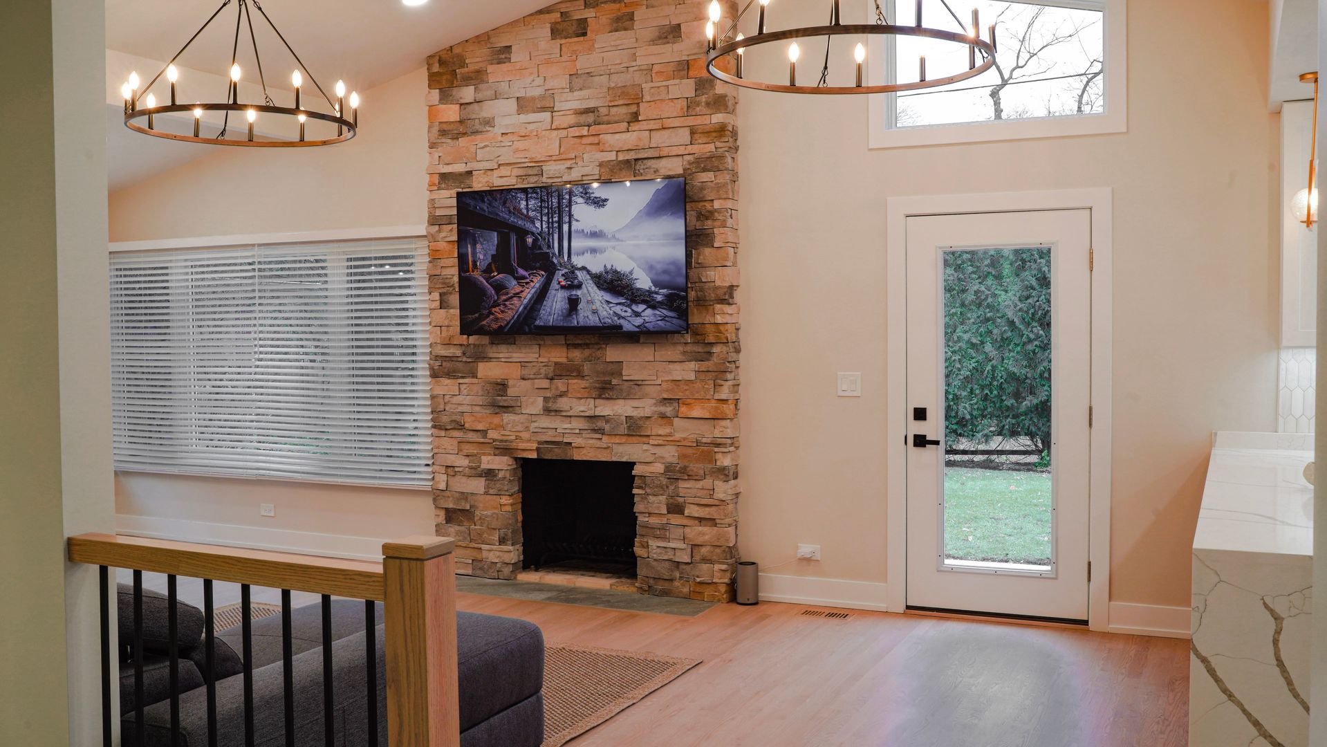 103 E Berkshire Lane