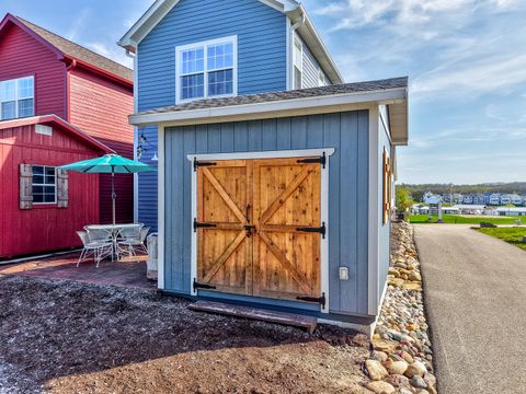 Tiny photo for 100 Great Loop 58 Drive, Ottawa, IL 61350 (MLS # 12626226)