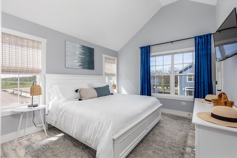 Tiny photo for 100 Great Loop 58 Drive, Ottawa, IL 61350 (MLS # 12626226)