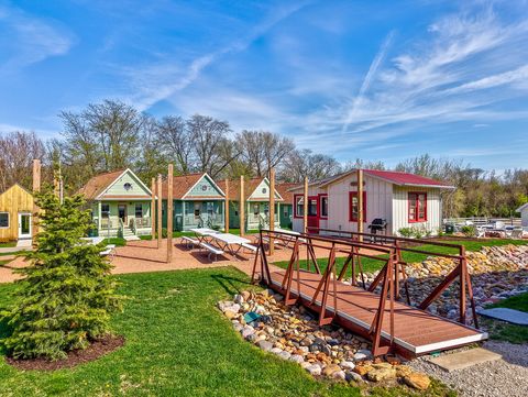 Tiny photo for 100 Great Loop 58 Drive, Ottawa, IL 61350 (MLS # 12626226)