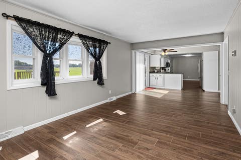 Tiny photo for 3027 Kelling Street, Davenport, IA 52804 (MLS # 12721211)