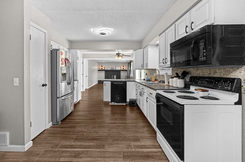 Tiny photo for 3027 Kelling Street, Davenport, IA 52804 (MLS # 12721211)