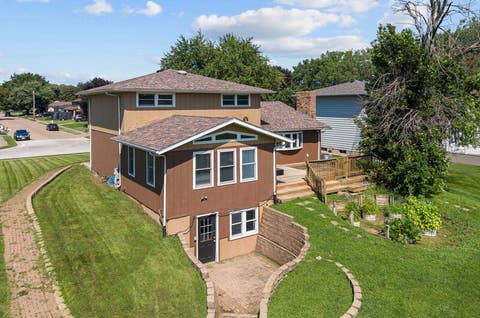 Tiny photo for 3027 Kelling Street, Davenport, IA 52804 (MLS # 12721211)