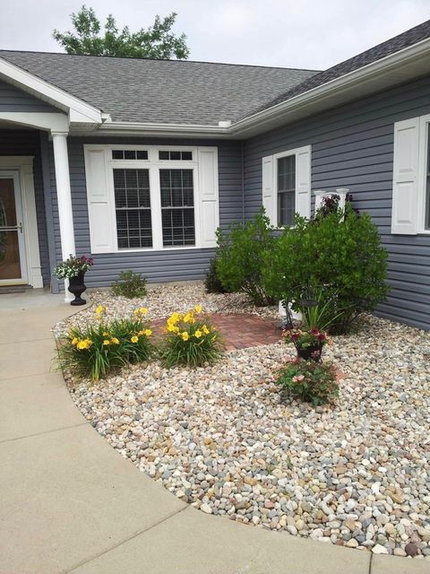 Tiny photo for 106 Chase Lane, Marion, IL 62959 (MLS # 12599222)