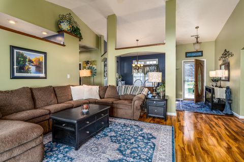 Tiny photo for 106 Chase Lane, Marion, IL 62959 (MLS # 12599222)