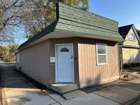 A home in Waukegan