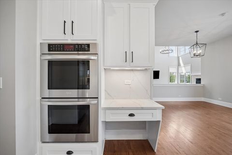 Tiny photo for 40 Wood Oaks Drive, South Barrington, IL 60010 (MLS # 12652392)