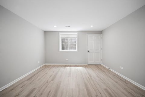 Tiny photo for 40 Wood Oaks Drive, South Barrington, IL 60010 (MLS # 12652392)