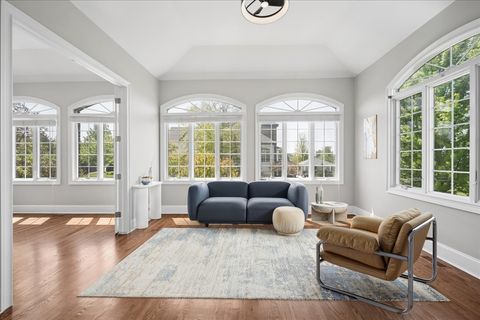 Tiny photo for 40 Wood Oaks Drive, South Barrington, IL 60010 (MLS # 12652392)