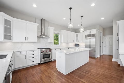 Tiny photo for 40 Wood Oaks Drive, South Barrington, IL 60010 (MLS # 12652392)