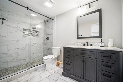 Tiny photo for 40 Wood Oaks Drive, South Barrington, IL 60010 (MLS # 12652392)