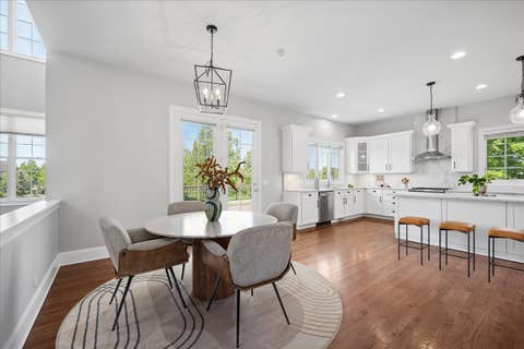 Tiny photo for 40 Wood Oaks Drive, South Barrington, IL 60010 (MLS # 12652392)