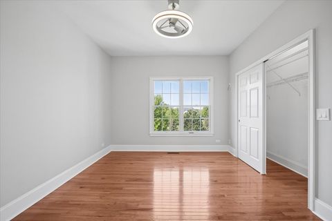 Tiny photo for 40 Wood Oaks Drive, South Barrington, IL 60010 (MLS # 12652392)