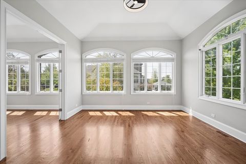 Tiny photo for 40 Wood Oaks Drive, South Barrington, IL 60010 (MLS # 12652392)