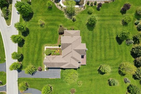 Tiny photo for 40 Wood Oaks Drive, South Barrington, IL 60010 (MLS # 12652392)