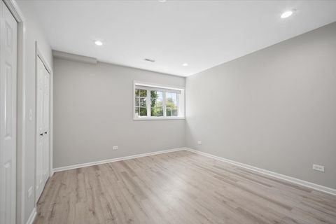 Tiny photo for 40 Wood Oaks Drive, South Barrington, IL 60010 (MLS # 12652392)