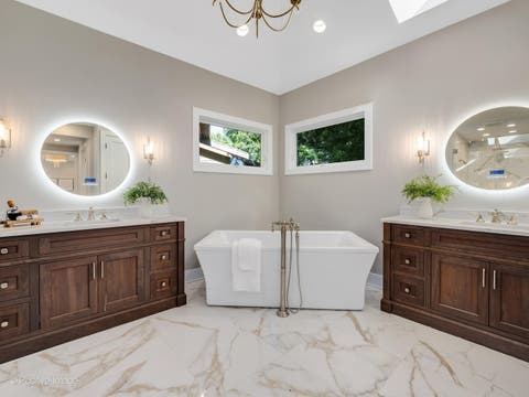 Tiny photo for 1411 Hawthorne Lane, Hinsdale, IL 60521 (MLS # 12719634)