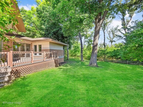 Tiny photo for 1411 Hawthorne Lane, Hinsdale, IL 60521 (MLS # 12719634)