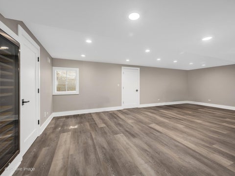 Tiny photo for 1411 Hawthorne Lane, Hinsdale, IL 60521 (MLS # 12719634)