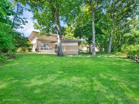 Tiny photo for 1411 Hawthorne Lane, Hinsdale, IL 60521 (MLS # 12719634)