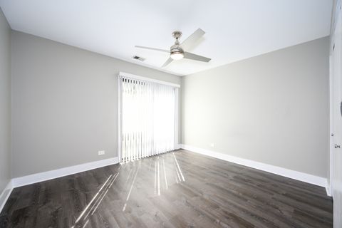 Tiny photo for 820 W WOLFRAM Street #B, Chicago, IL 60657 (MLS # 12474700)