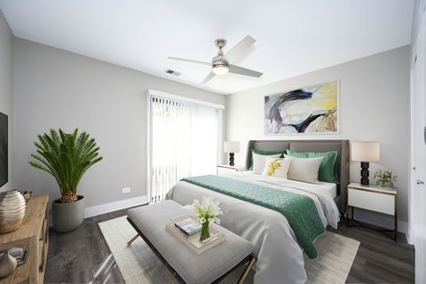 Tiny photo for 820 W WOLFRAM Street #B, Chicago, IL 60657 (MLS # 12474700)