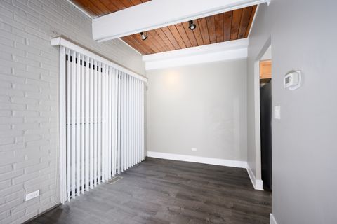 Tiny photo for 820 W WOLFRAM Street #B, Chicago, IL 60657 (MLS # 12474700)