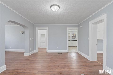 Tiny photo for 1604 N DIVISION Street, Davenport, IA 52804 (MLS # QC4269516)