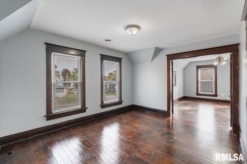 Tiny photo for 1604 N DIVISION Street, Davenport, IA 52804 (MLS # QC4269516)