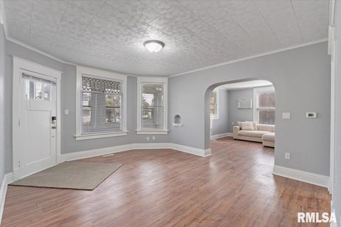 Tiny photo for 1604 N DIVISION Street, Davenport, IA 52804 (MLS # QC4269516)