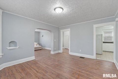 Tiny photo for 1604 N DIVISION Street, Davenport, IA 52804 (MLS # QC4269516)