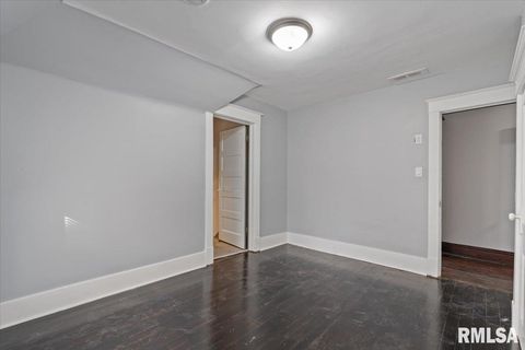 Tiny photo for 1604 N DIVISION Street, Davenport, IA 52804 (MLS # QC4269516)